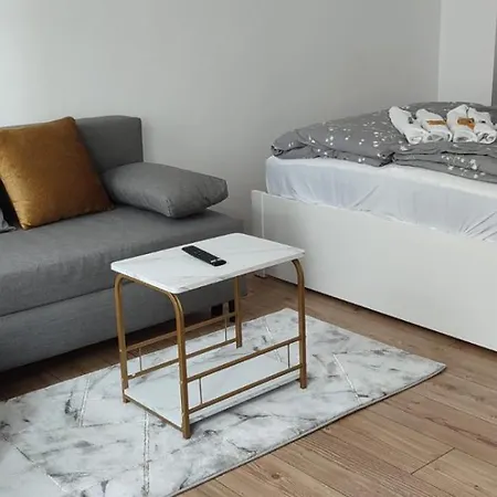 Zentrales, Gemuetliches Wg-zimmer *
